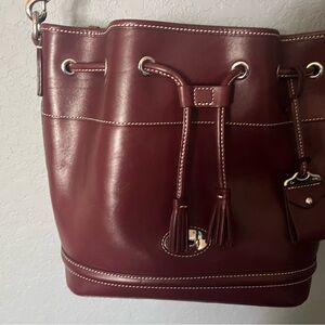 Dooney & Bourke Florentine Toscana bucket the color of Bordeaux Excellent